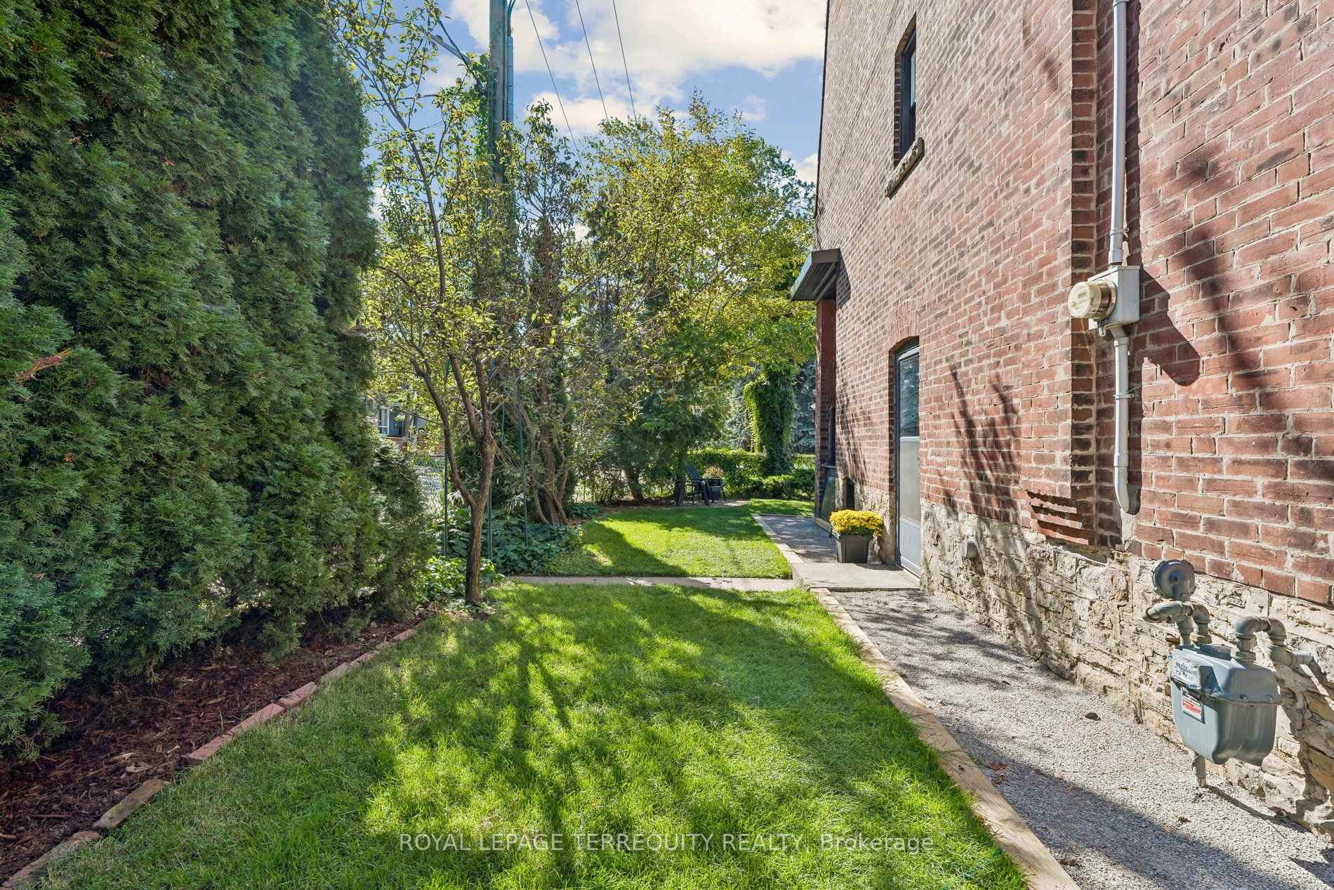 Property photo 36