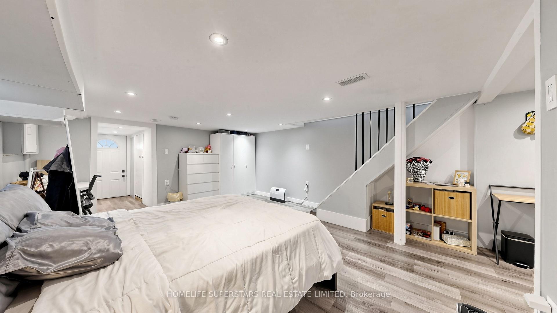 Property photo 35