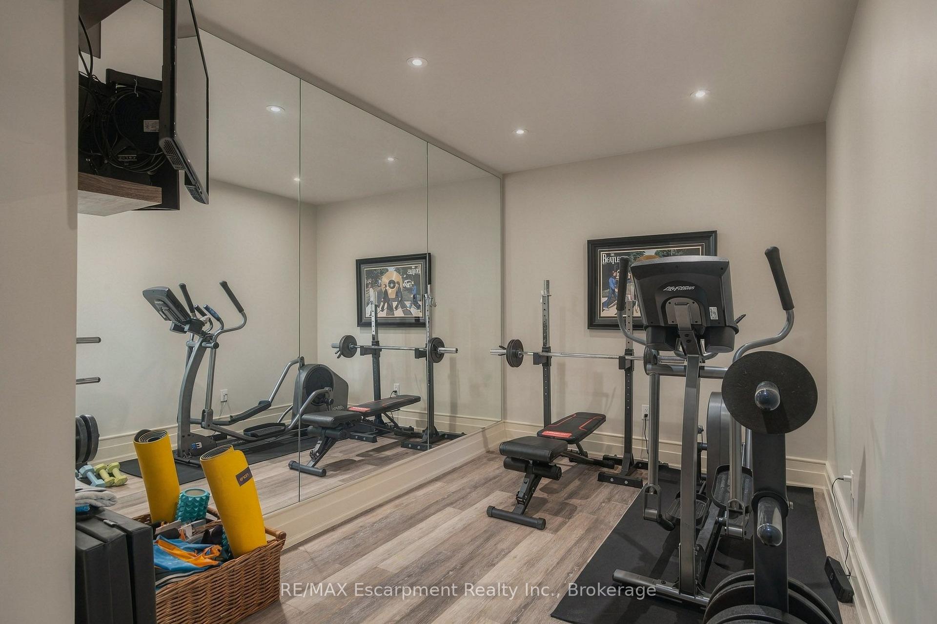 Property photo 32