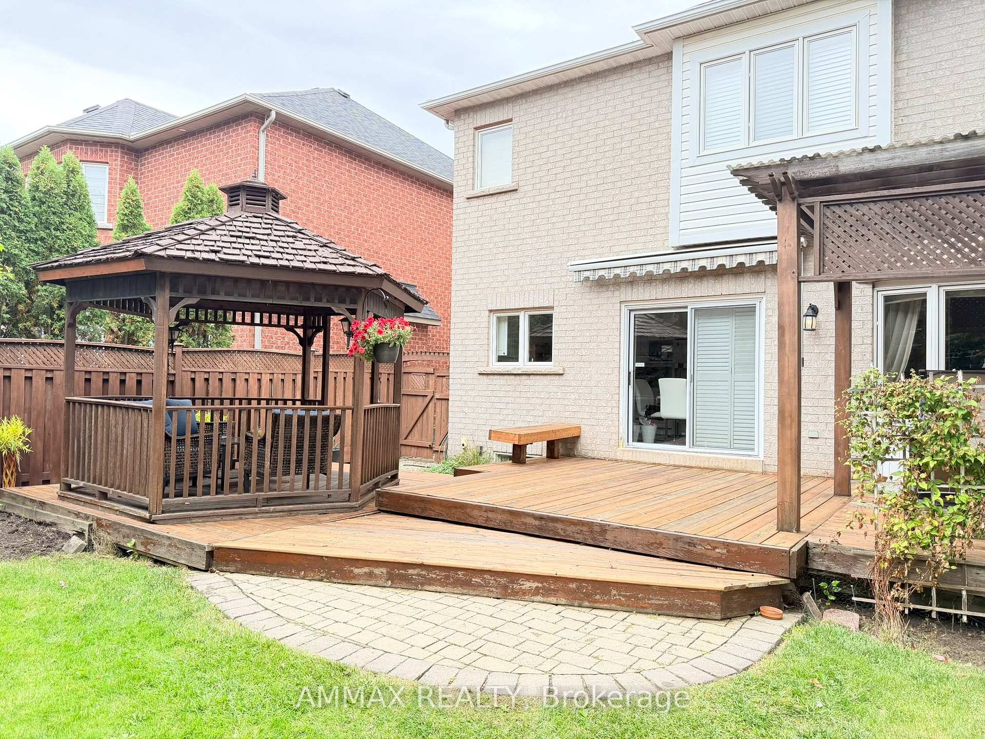Property photo 31