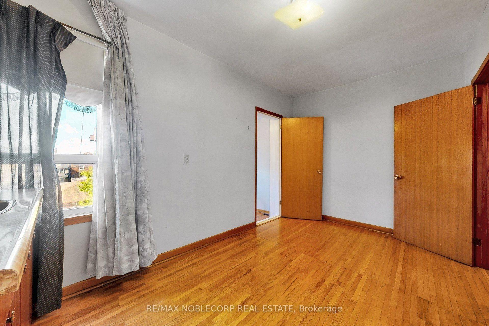 Property photo 32