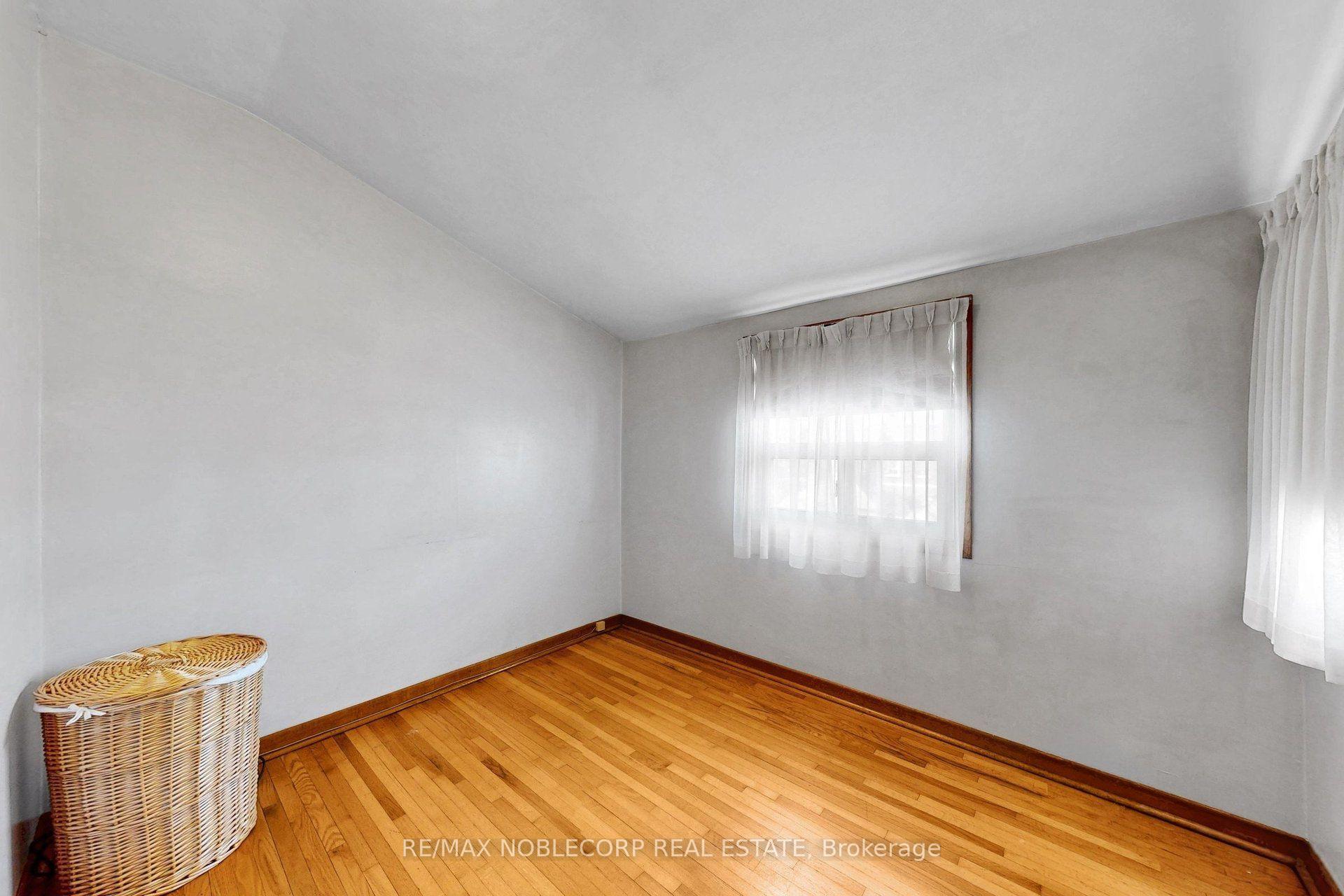 Property photo 33