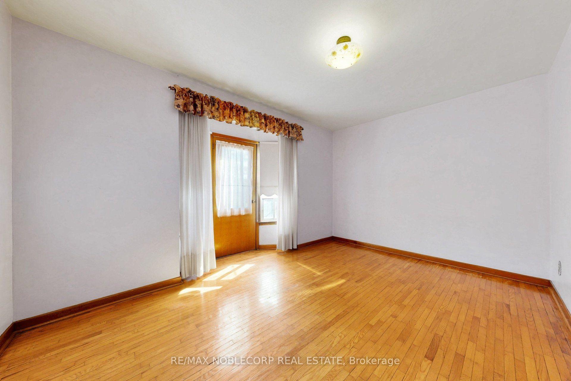 Property photo 36
