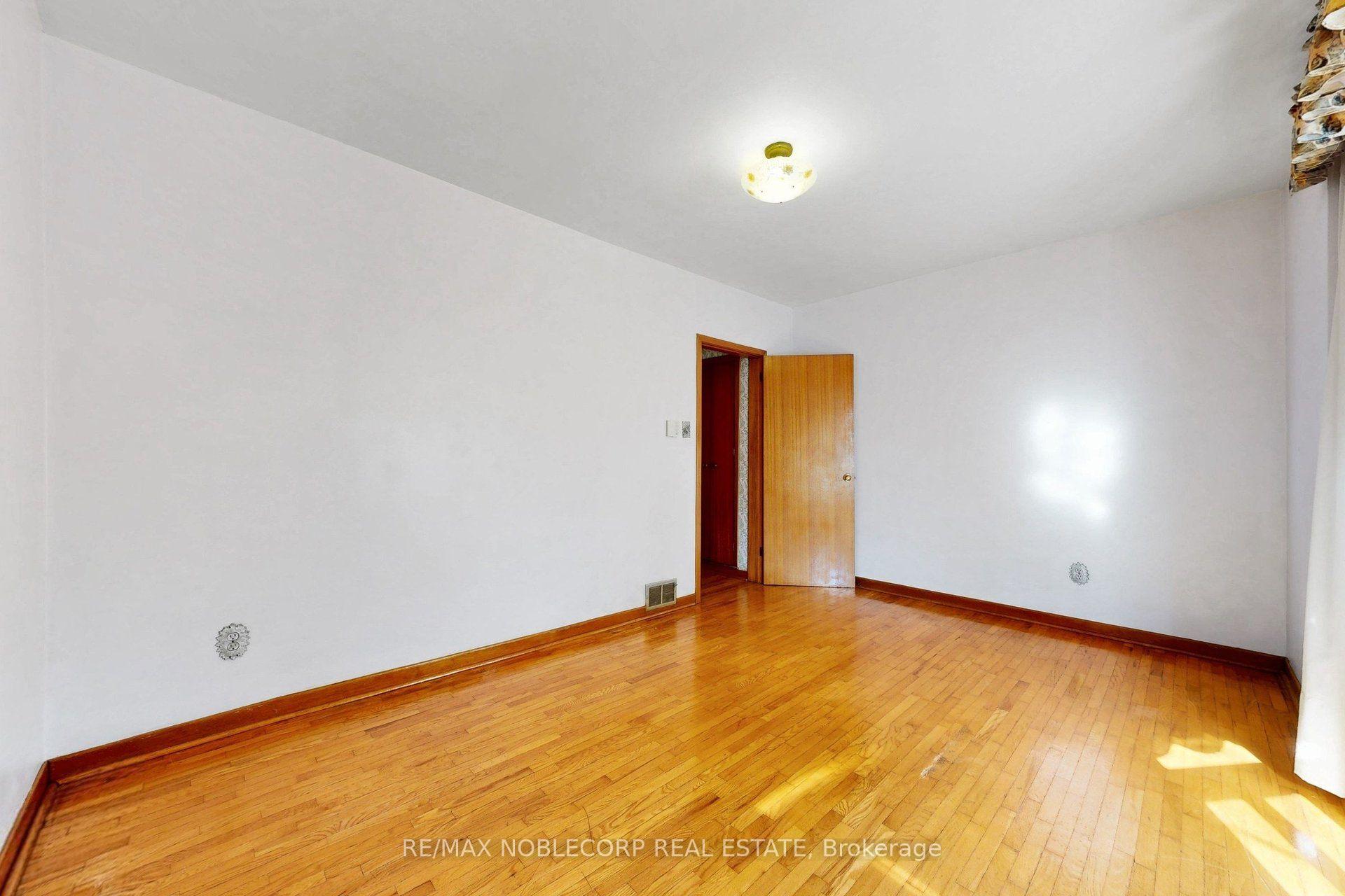 Property photo 38