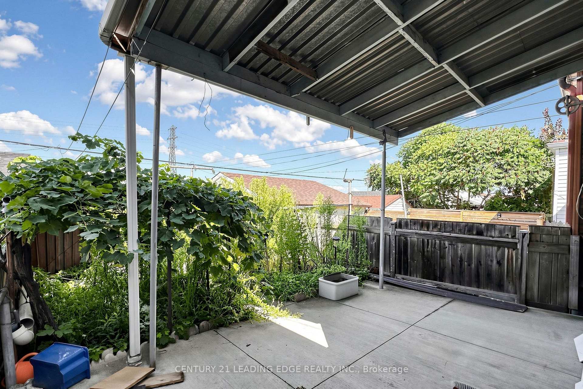 Property photo 31