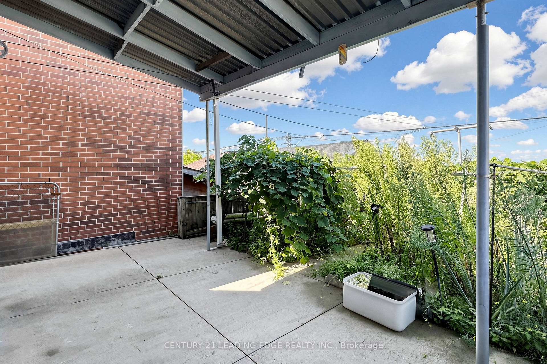 Property photo 32