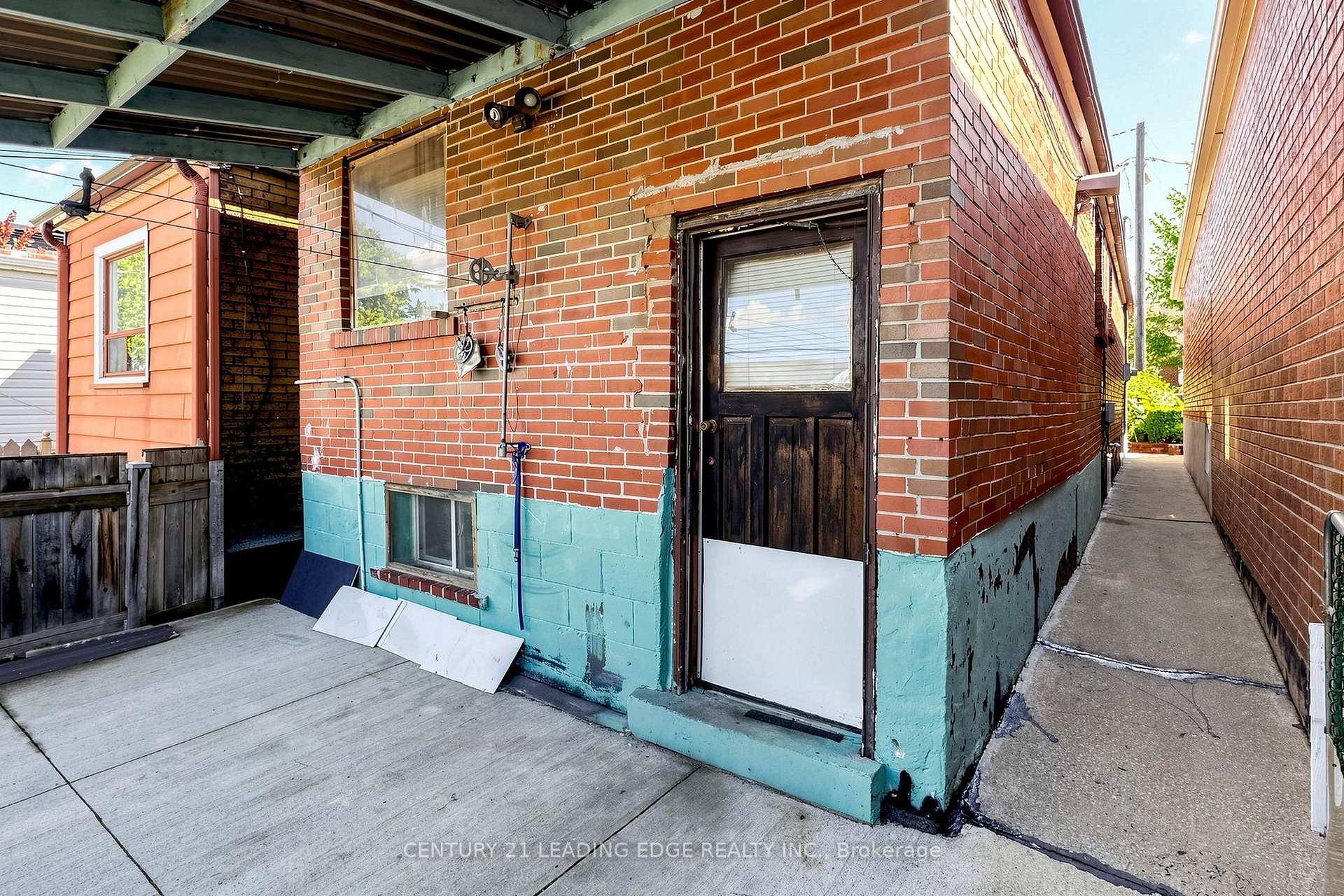 Property photo 35
