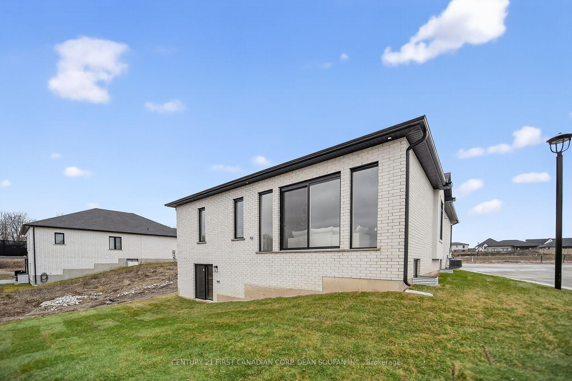 Property photo 35