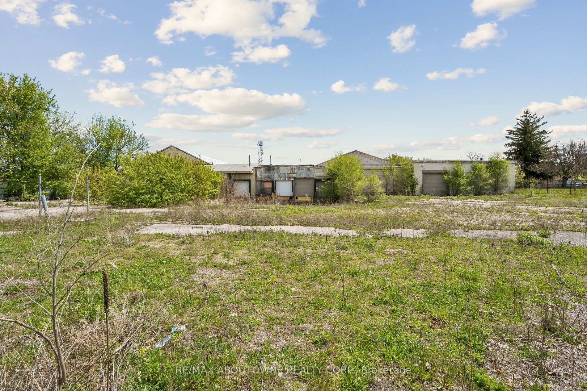 Property photo 28