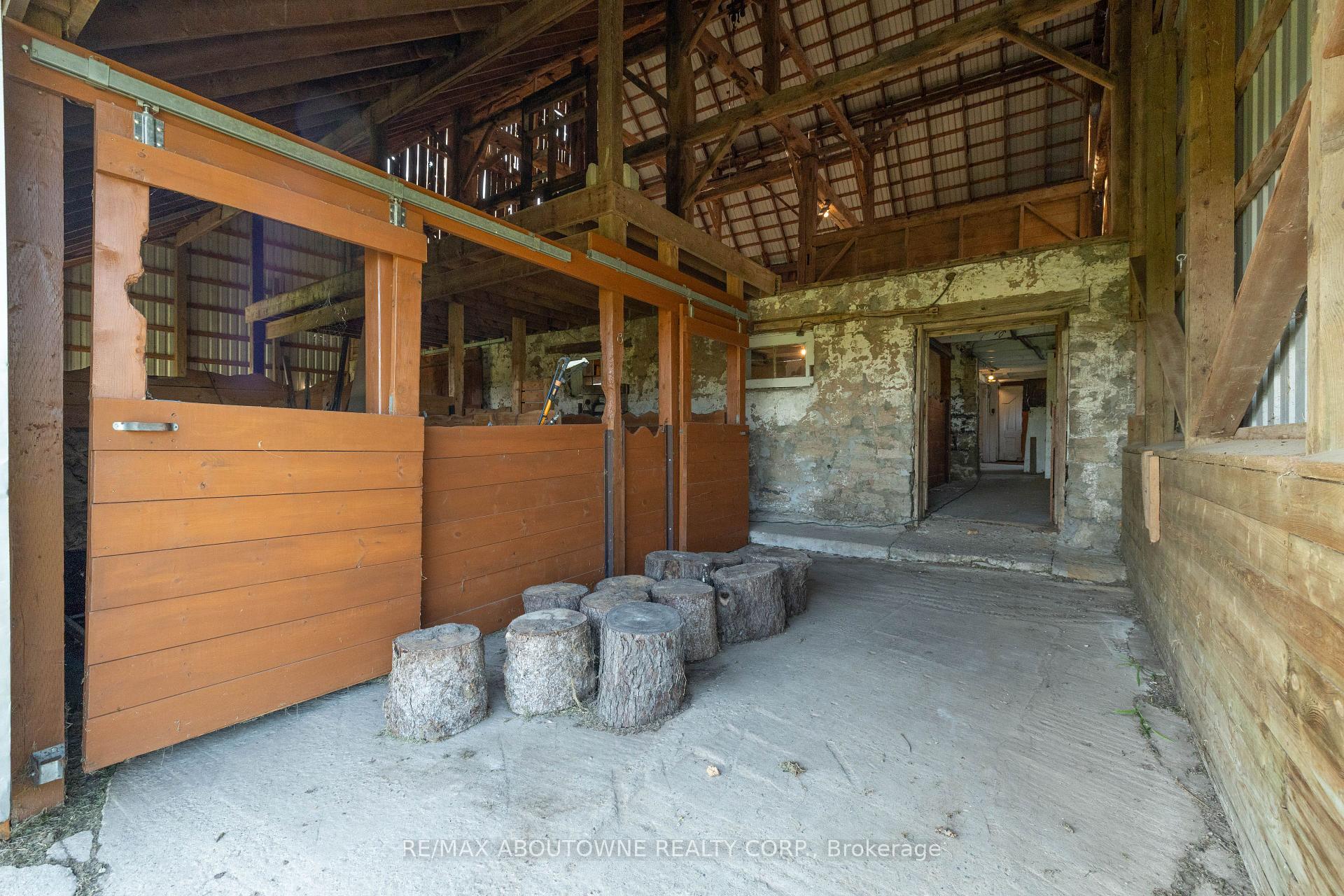 Property photo 40