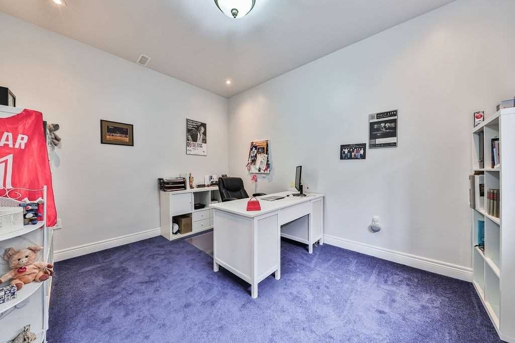 Property photo 28