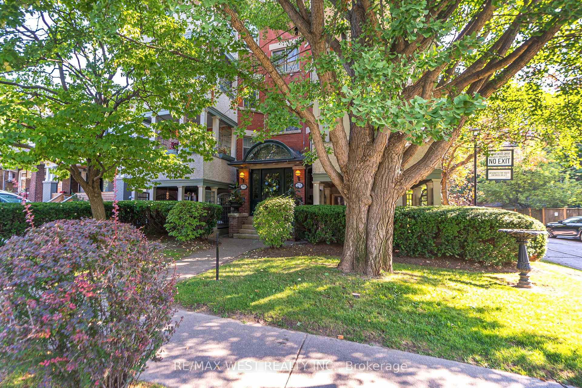 9B Humewood Drive