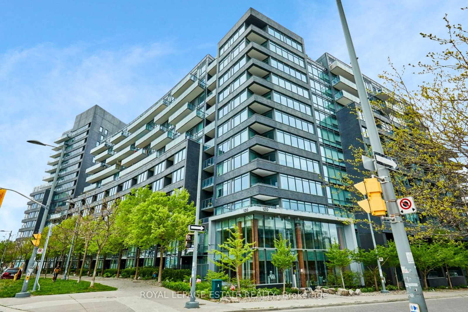 120 Bayview Avenue