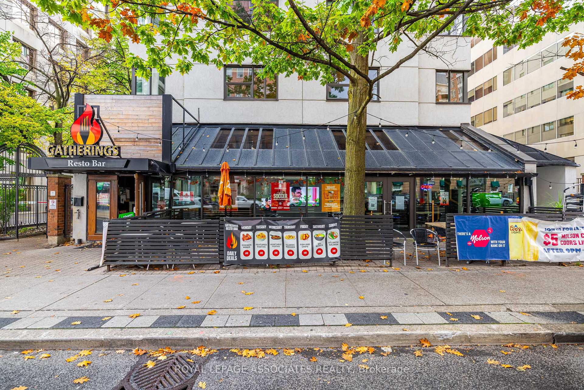 49 St Clair Avenue W