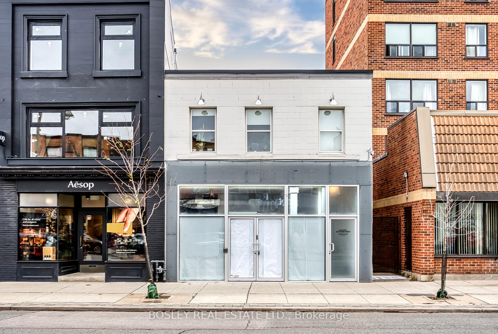 2577 Yonge Street