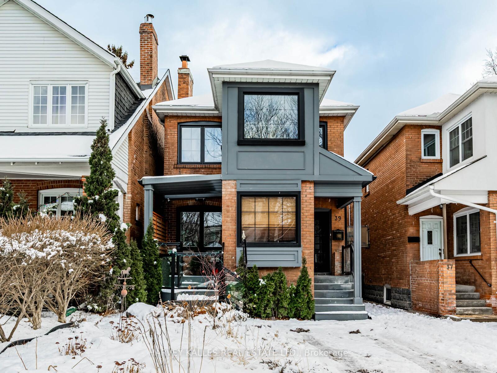 39 Standish Avenue