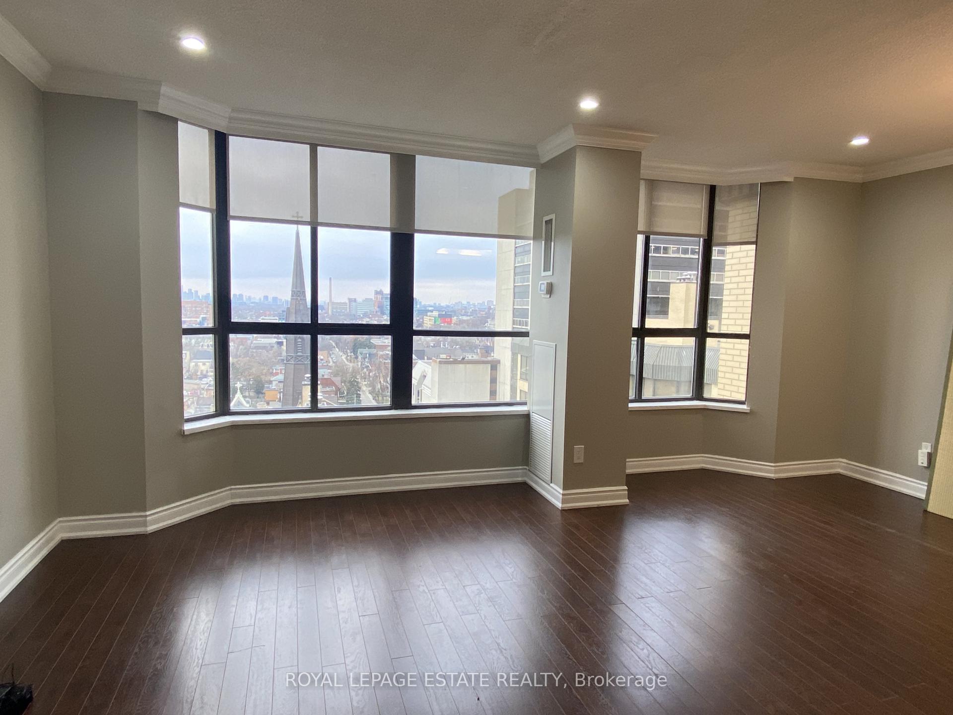 280 Simcoe Street