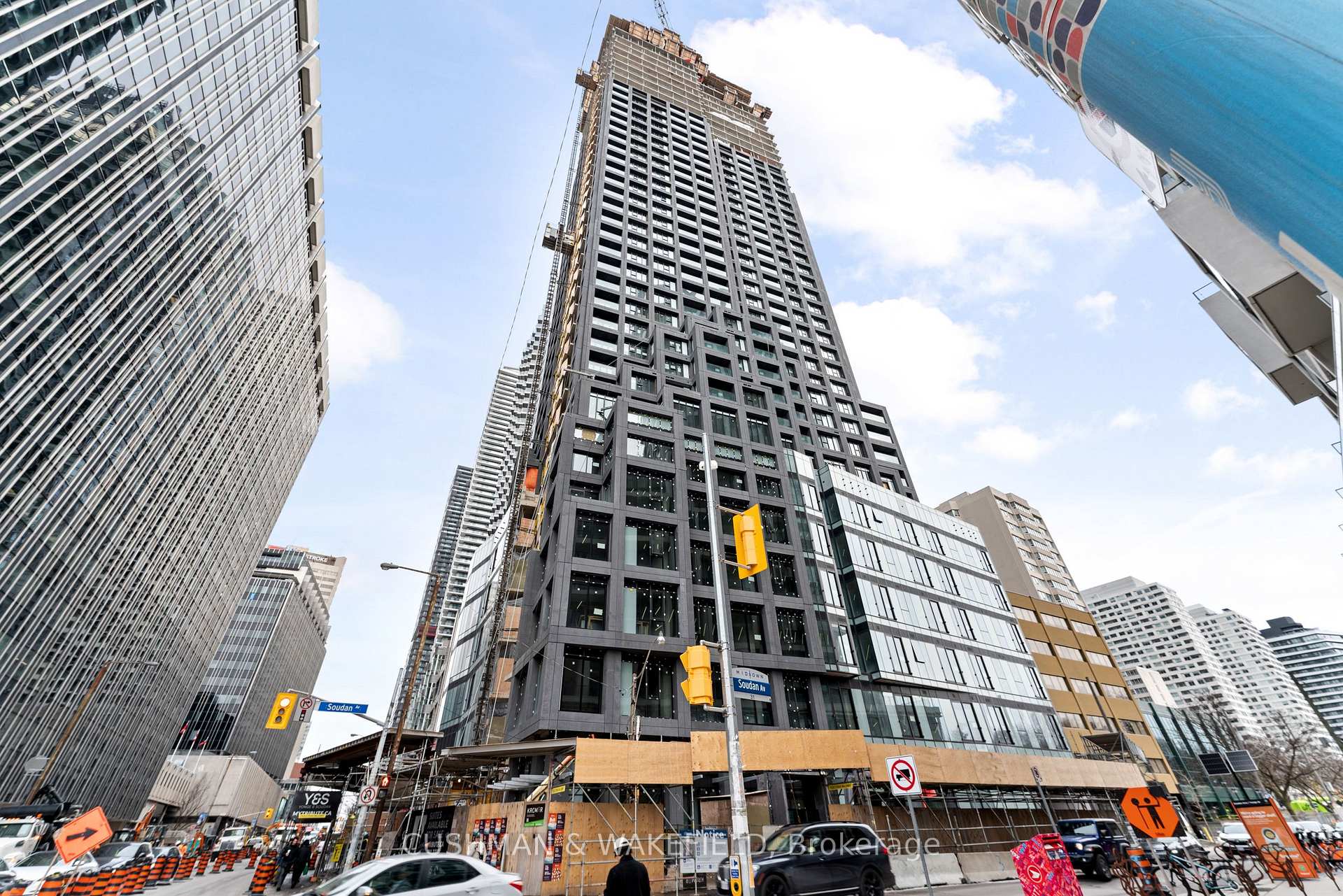 2161 Yonge Street