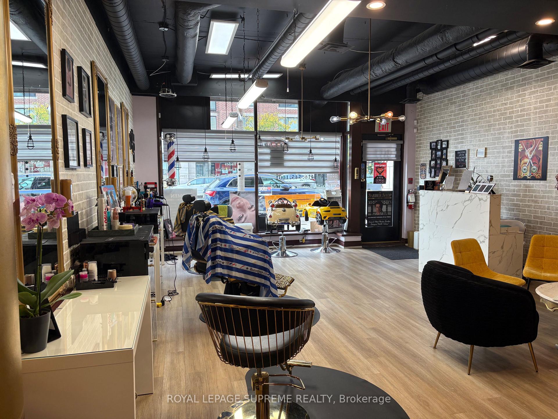 2721 Yonge Street