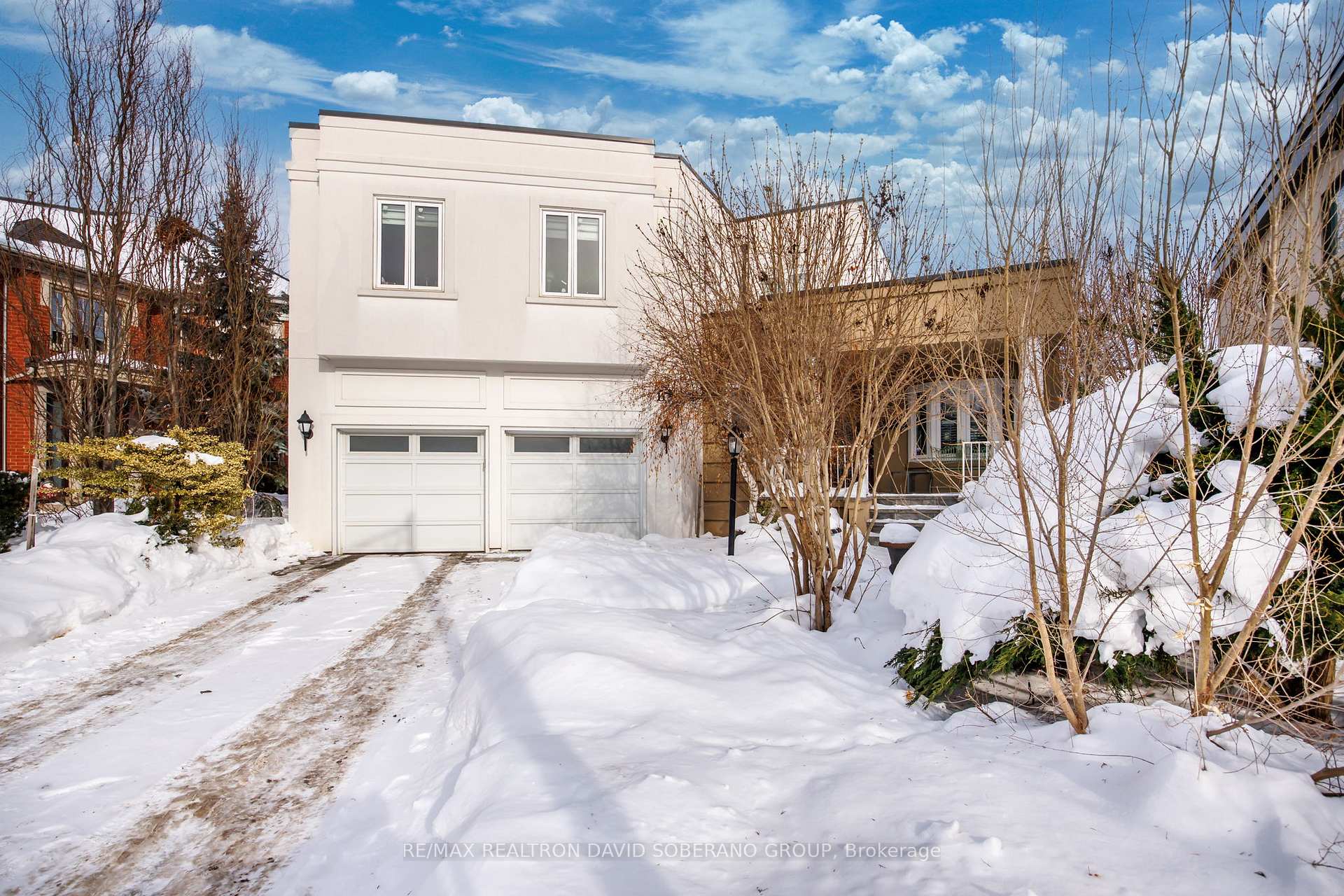 11 Thamesford Court