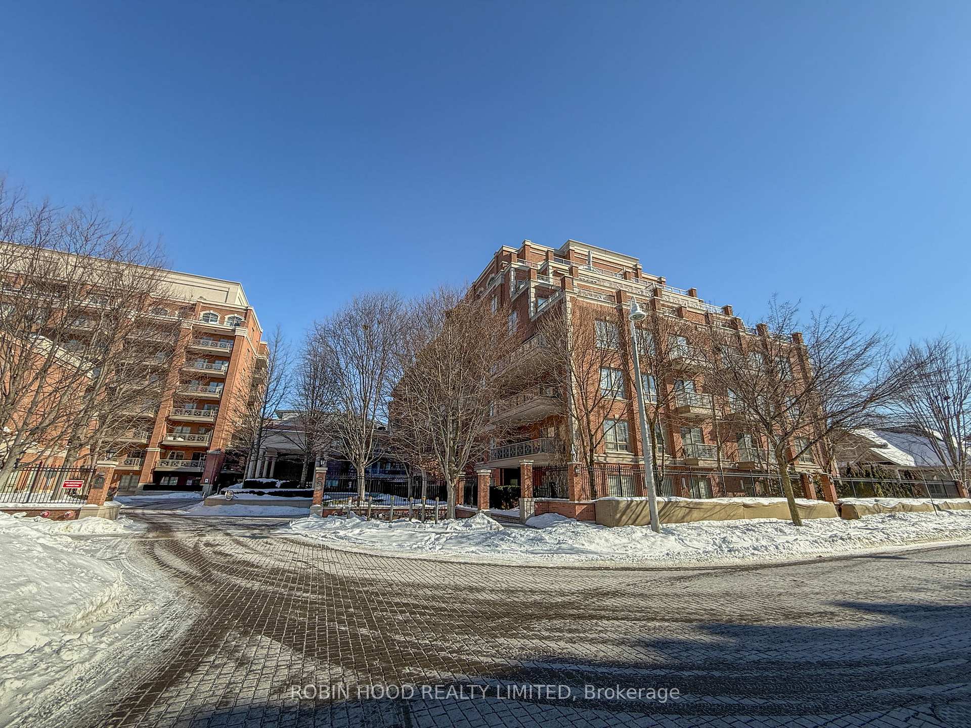 21 Burkebrook Place