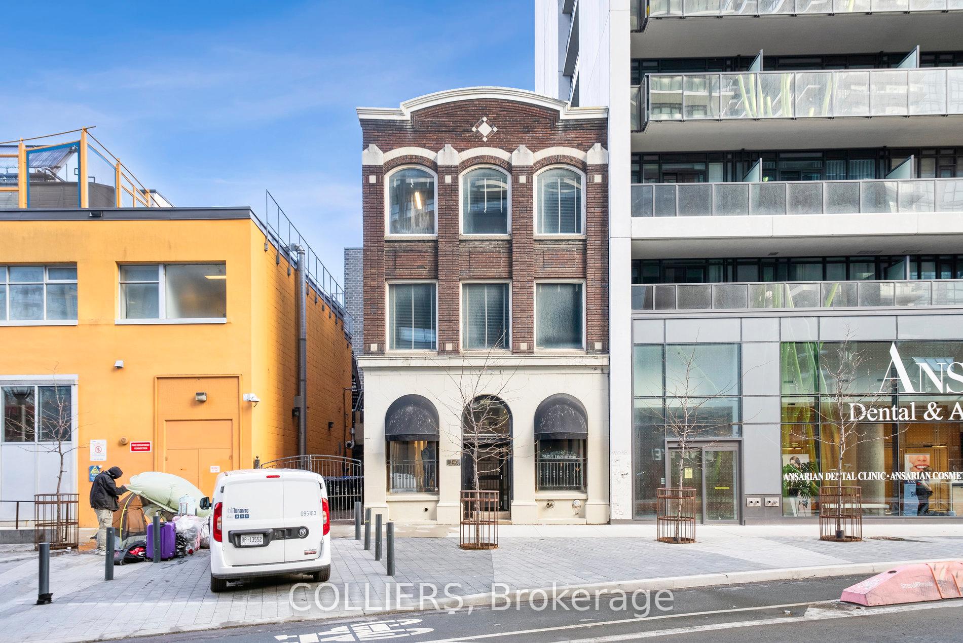 340 Richmond Street W