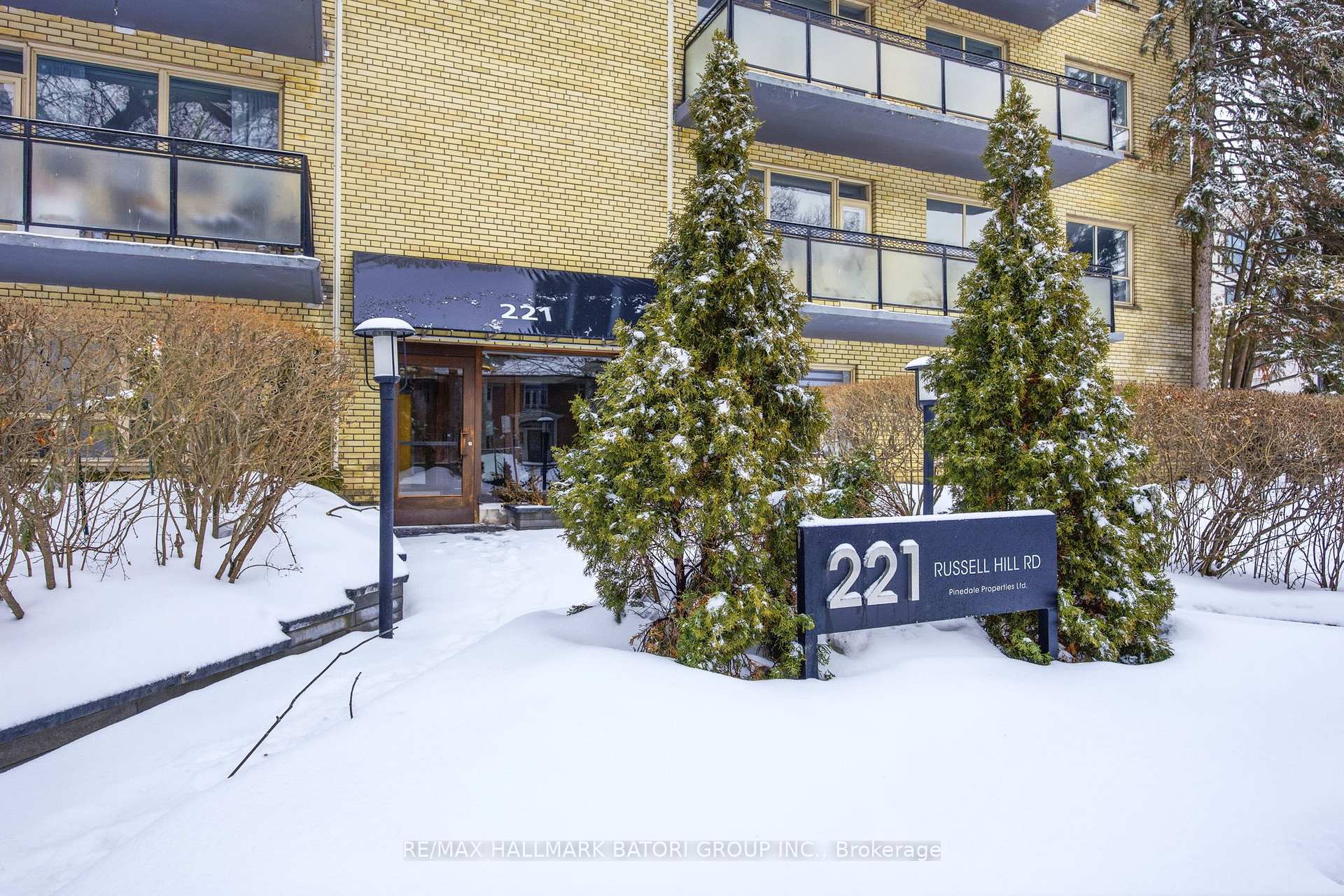 221 Russell Hill Road