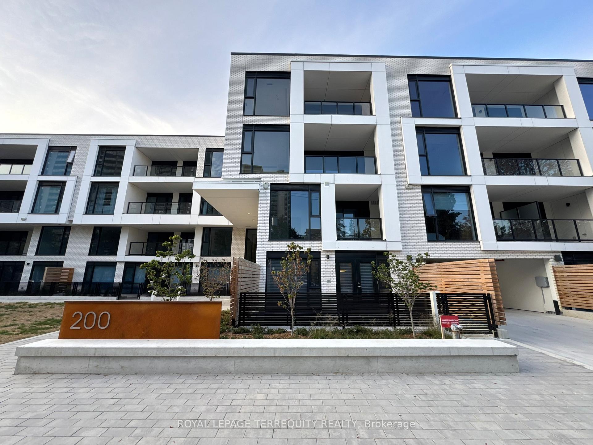 200 Keewatin Avenue