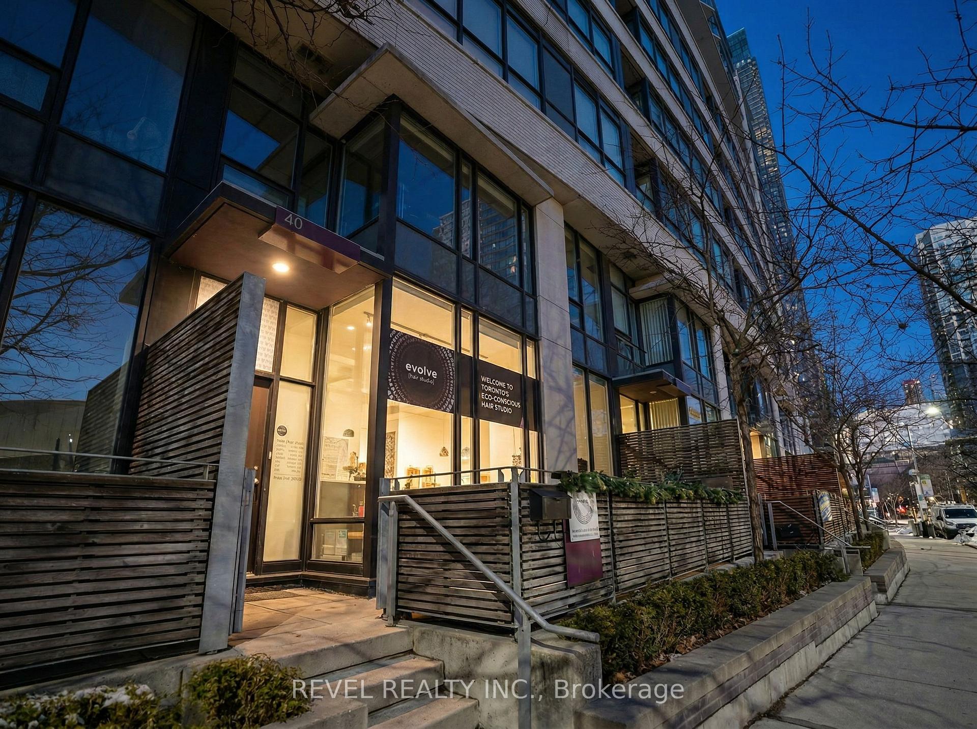 40 Fort York Boulevard