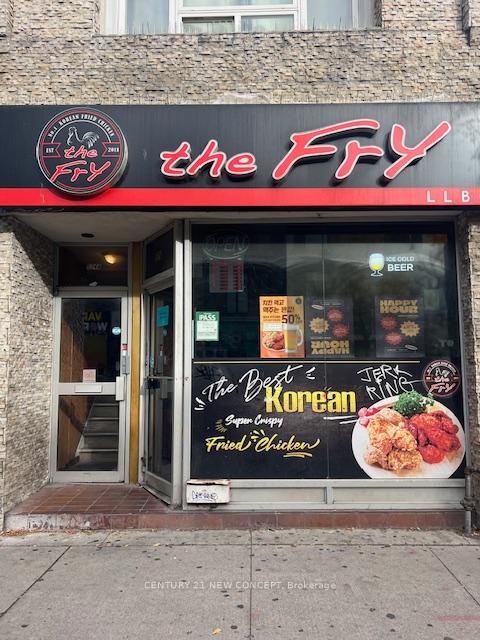 524 Bloor Street W
