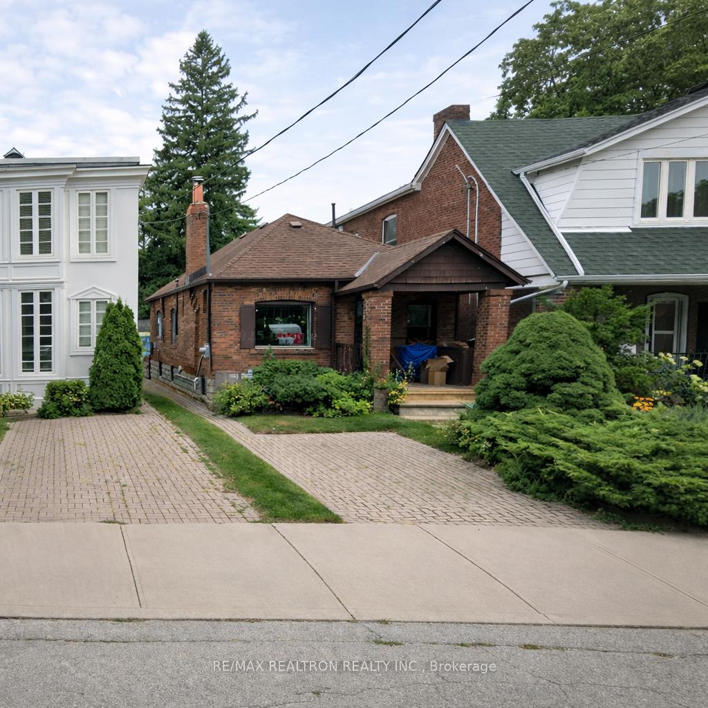 52 Belcourt Road