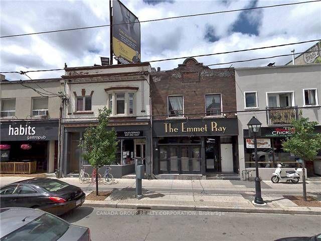 924 College Street