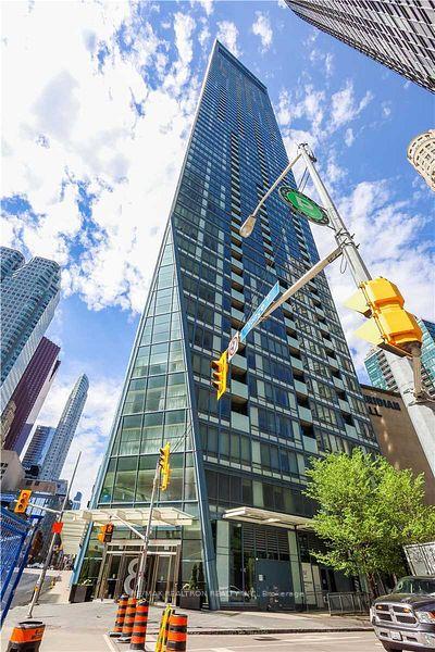 8 The Esplanade Avenue