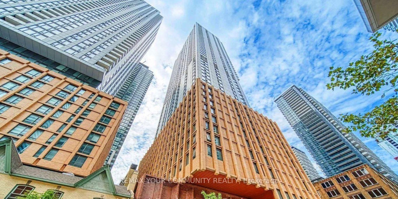28 Widmer Street
