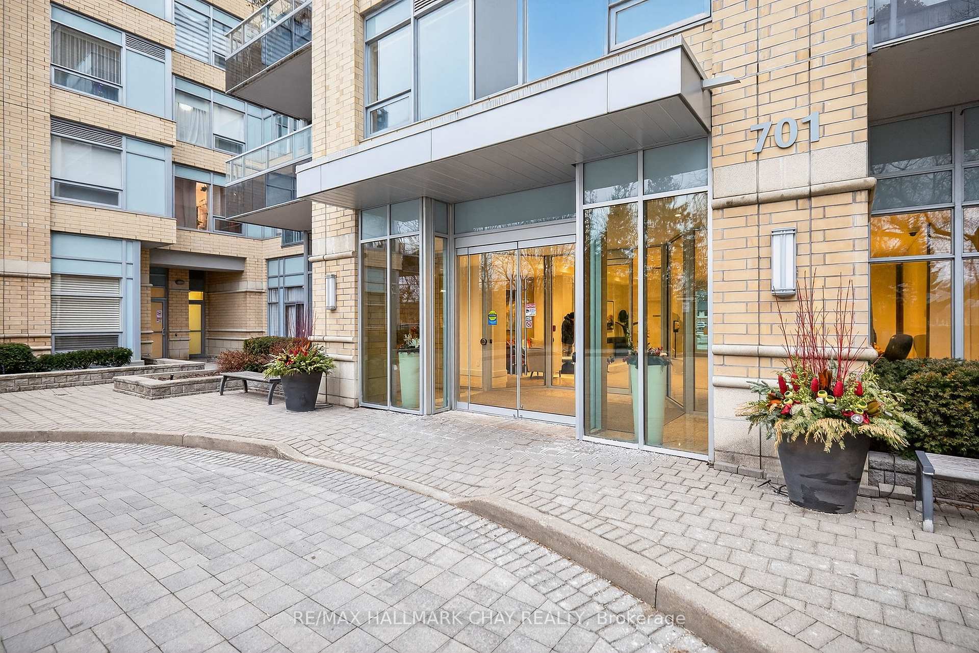 701 Sheppard Avenue W
