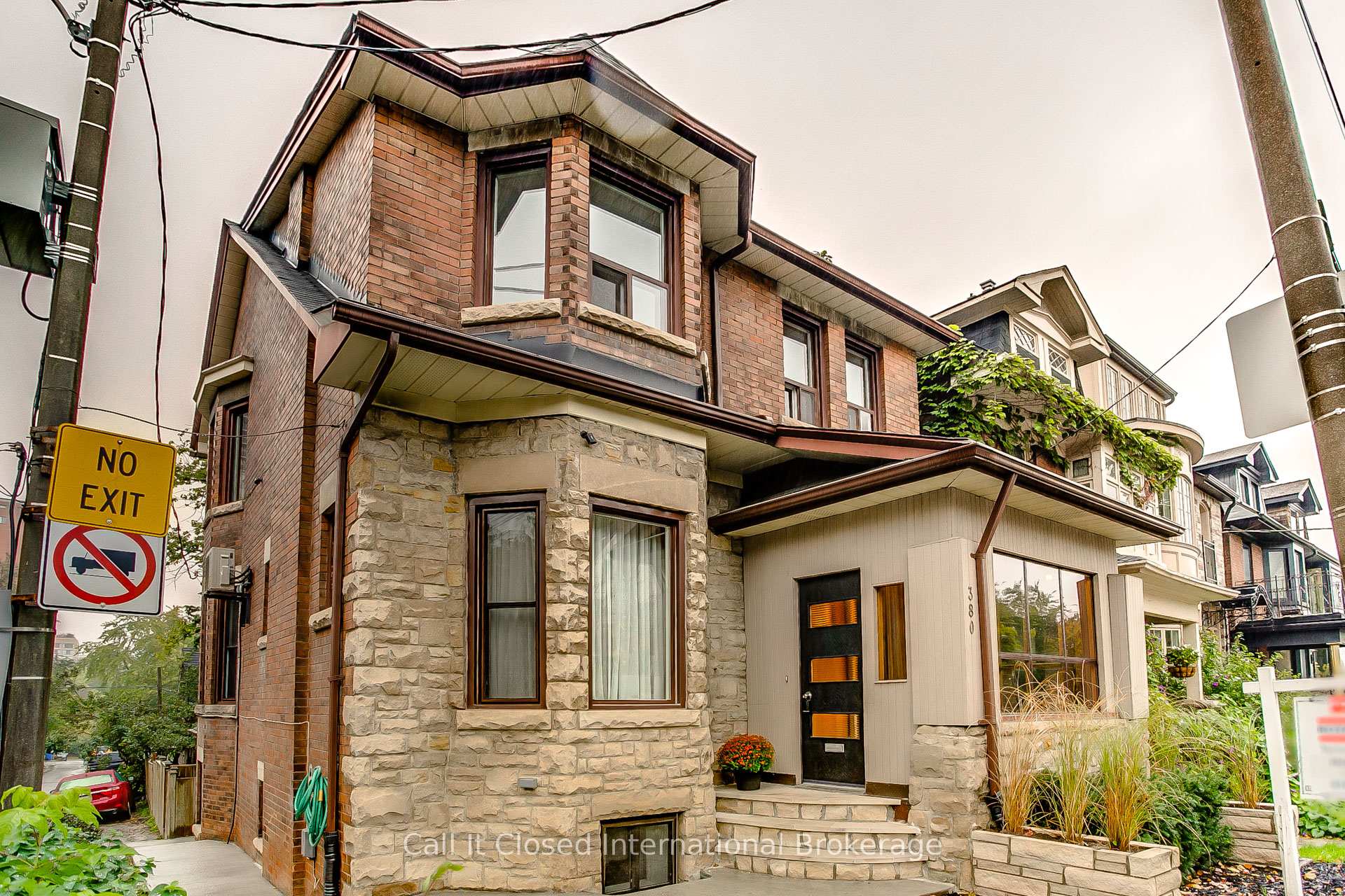 380 Spadina Road