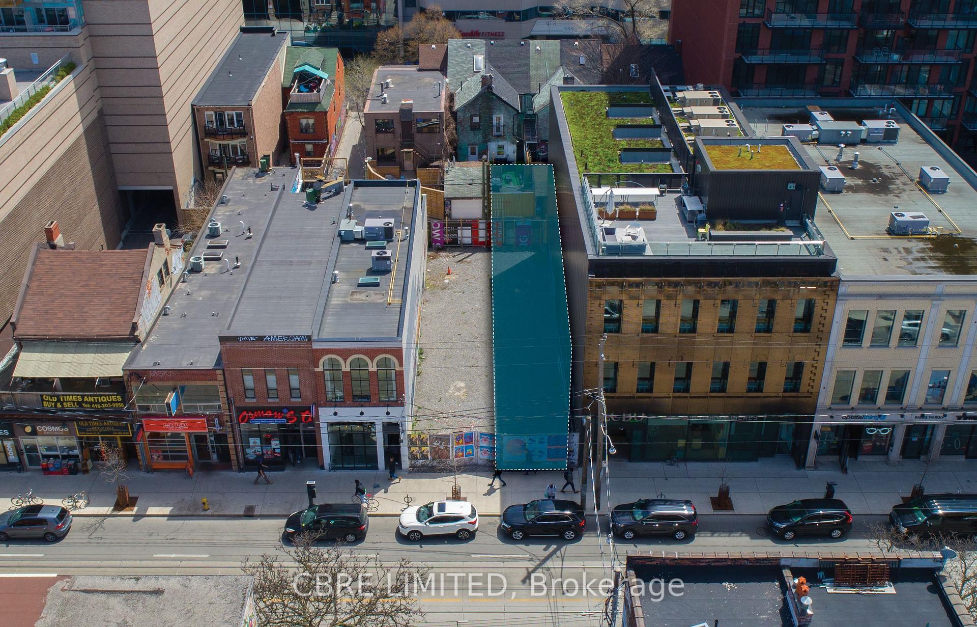 617 Queen Street W