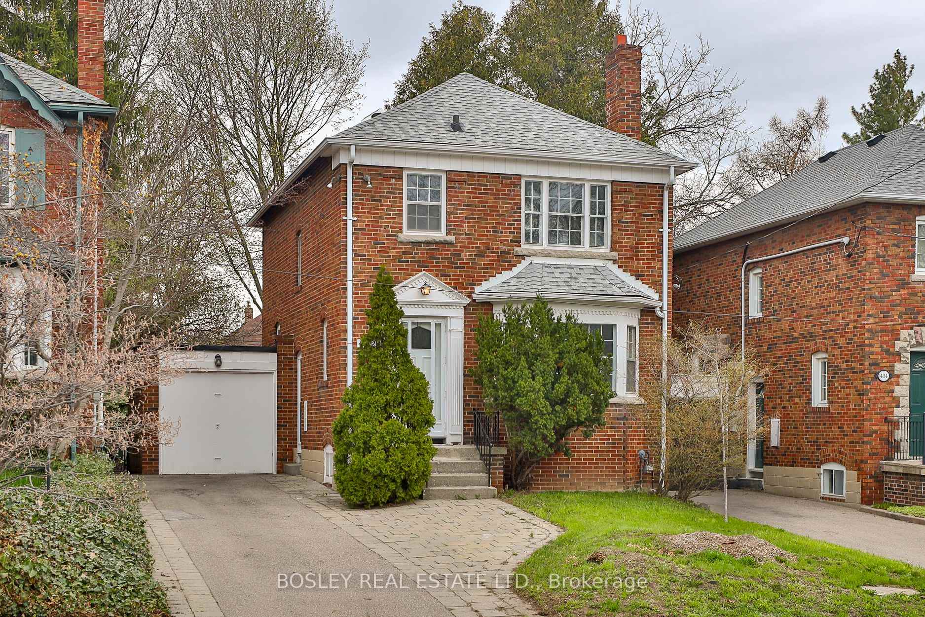 432 Broadway Avenue