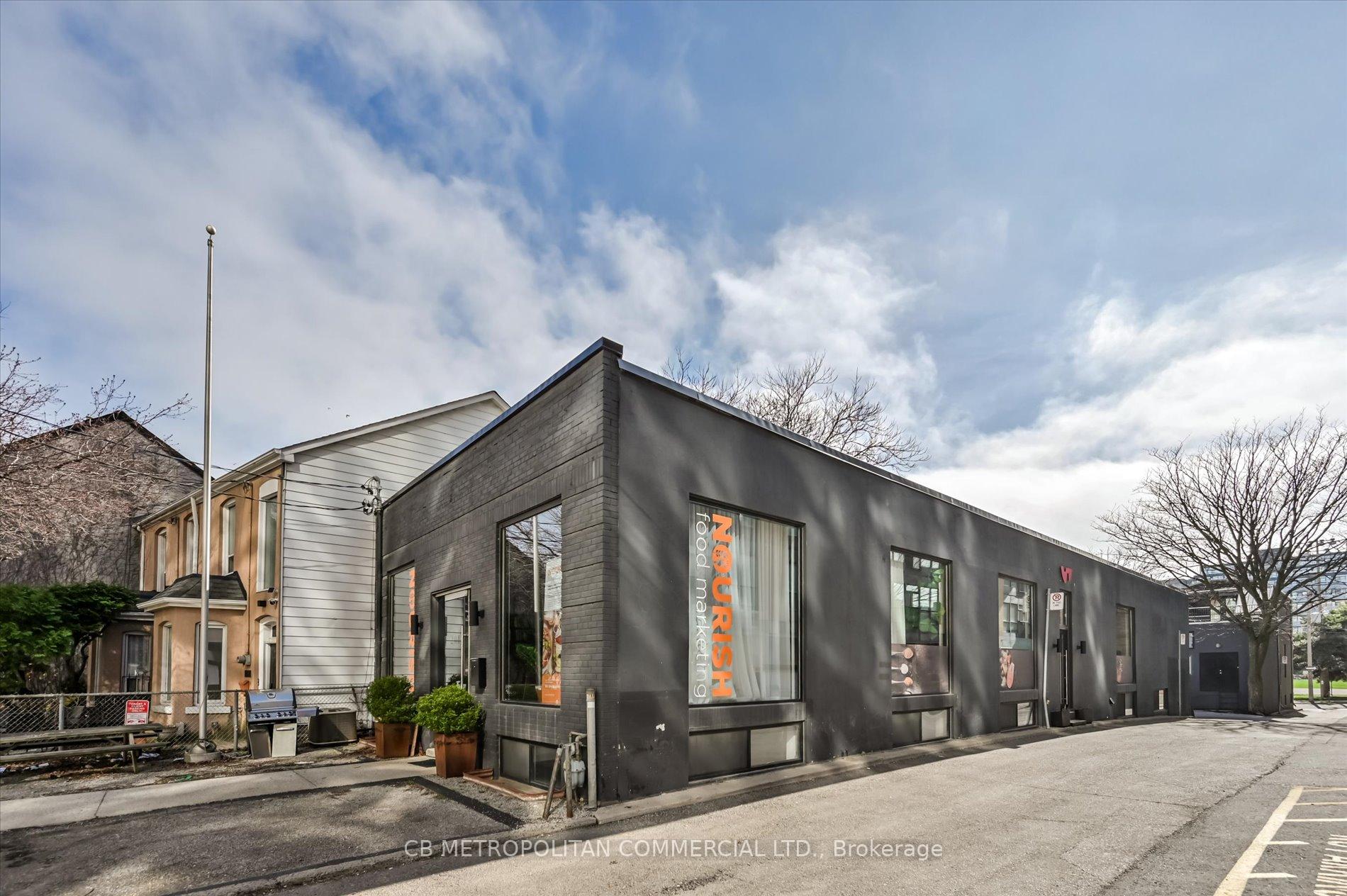 201 Niagara Street