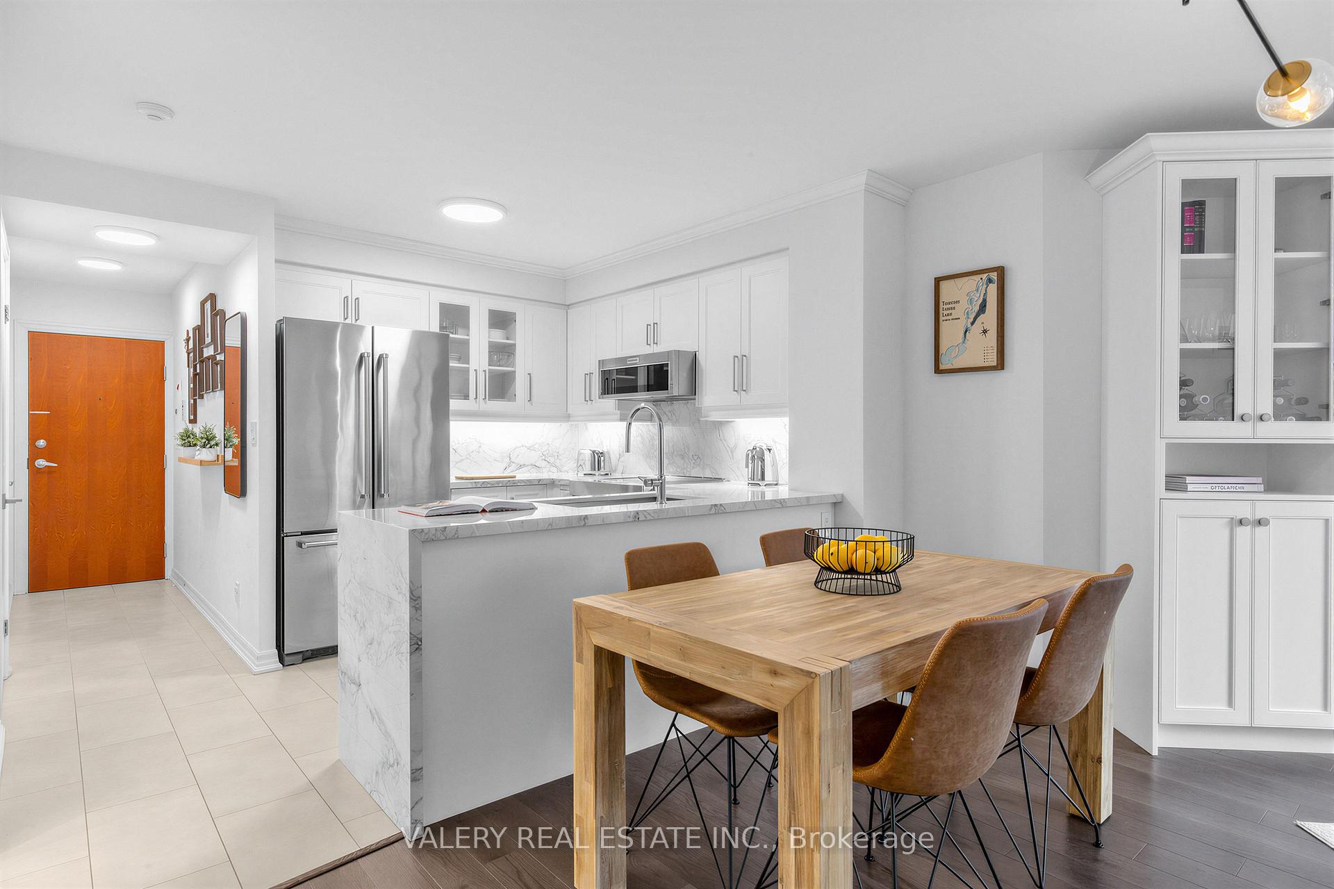 300 Bloor Street E