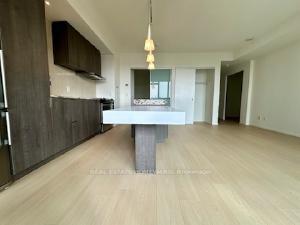 101 Charles Street E