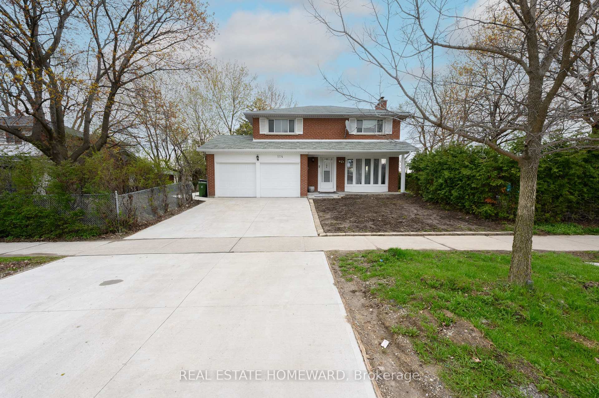 114 Old Sheppard Avenue