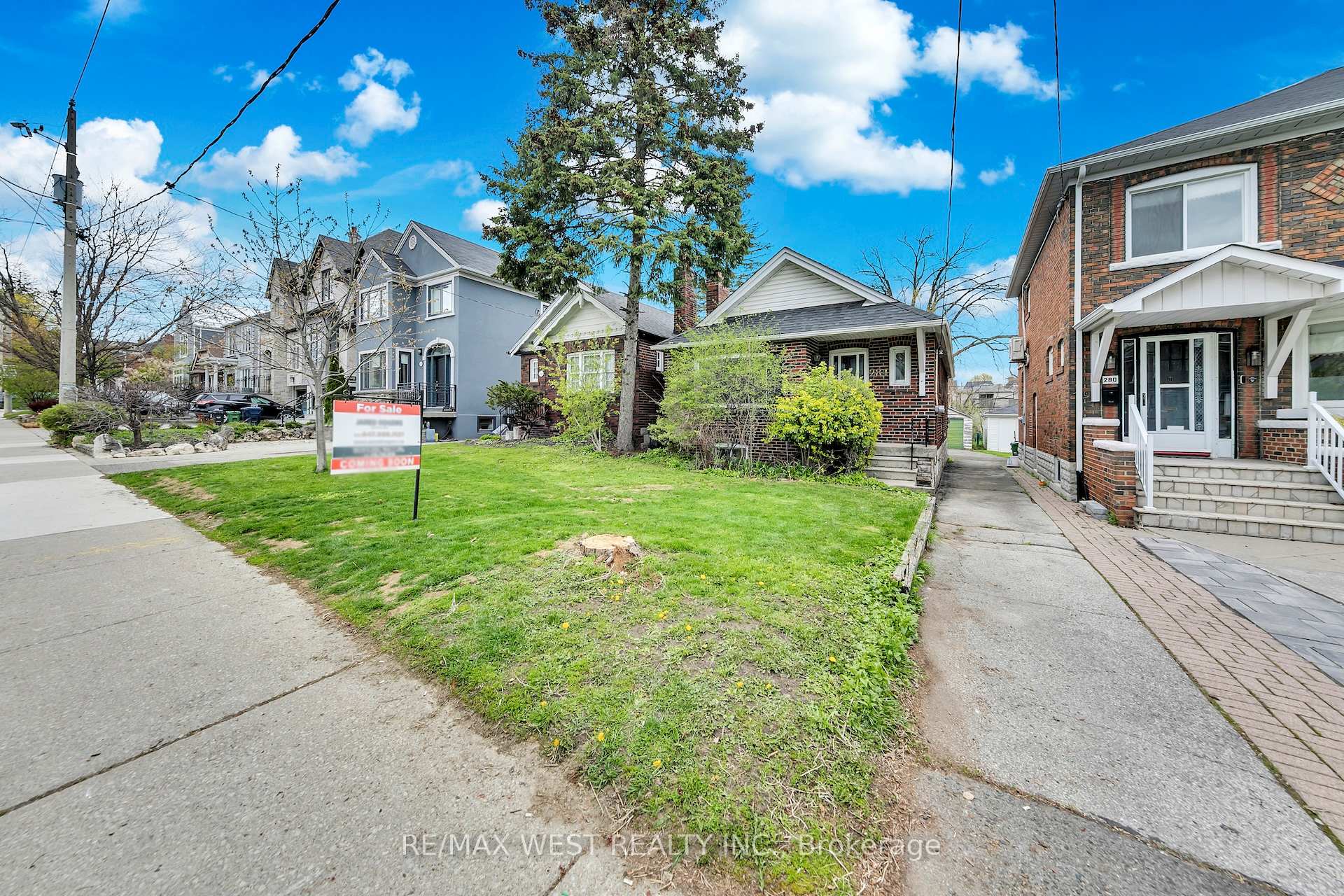 284 Fairlawn Avenue