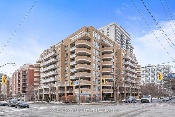 245 Davisville Avenue