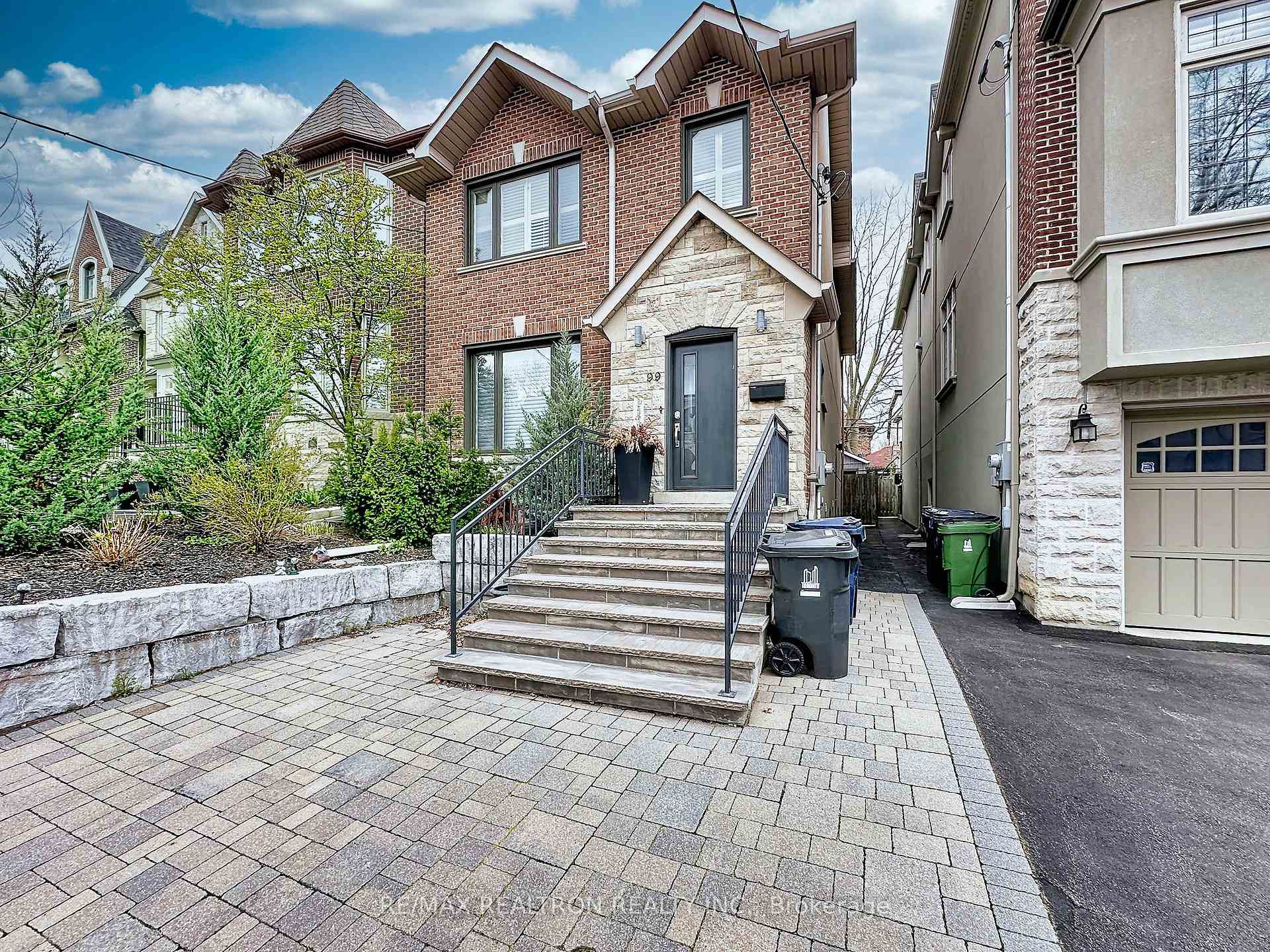99 Castlewood Road