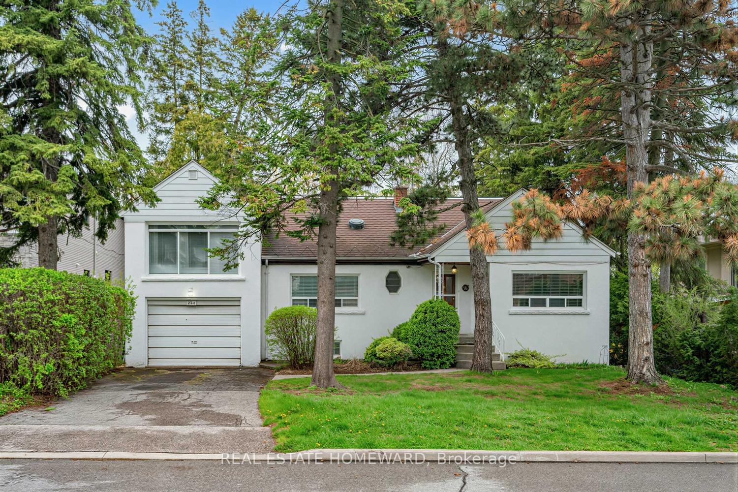 228 Pemberton Avenue