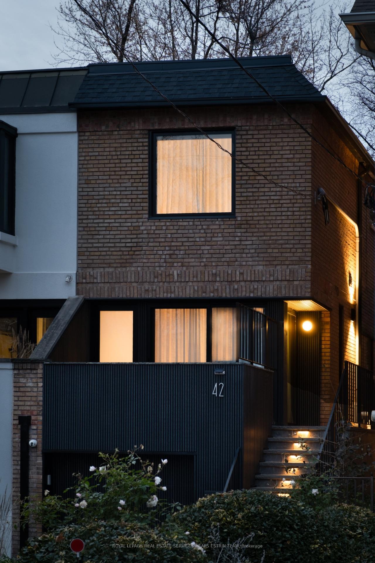 42 Clarendon Avenue