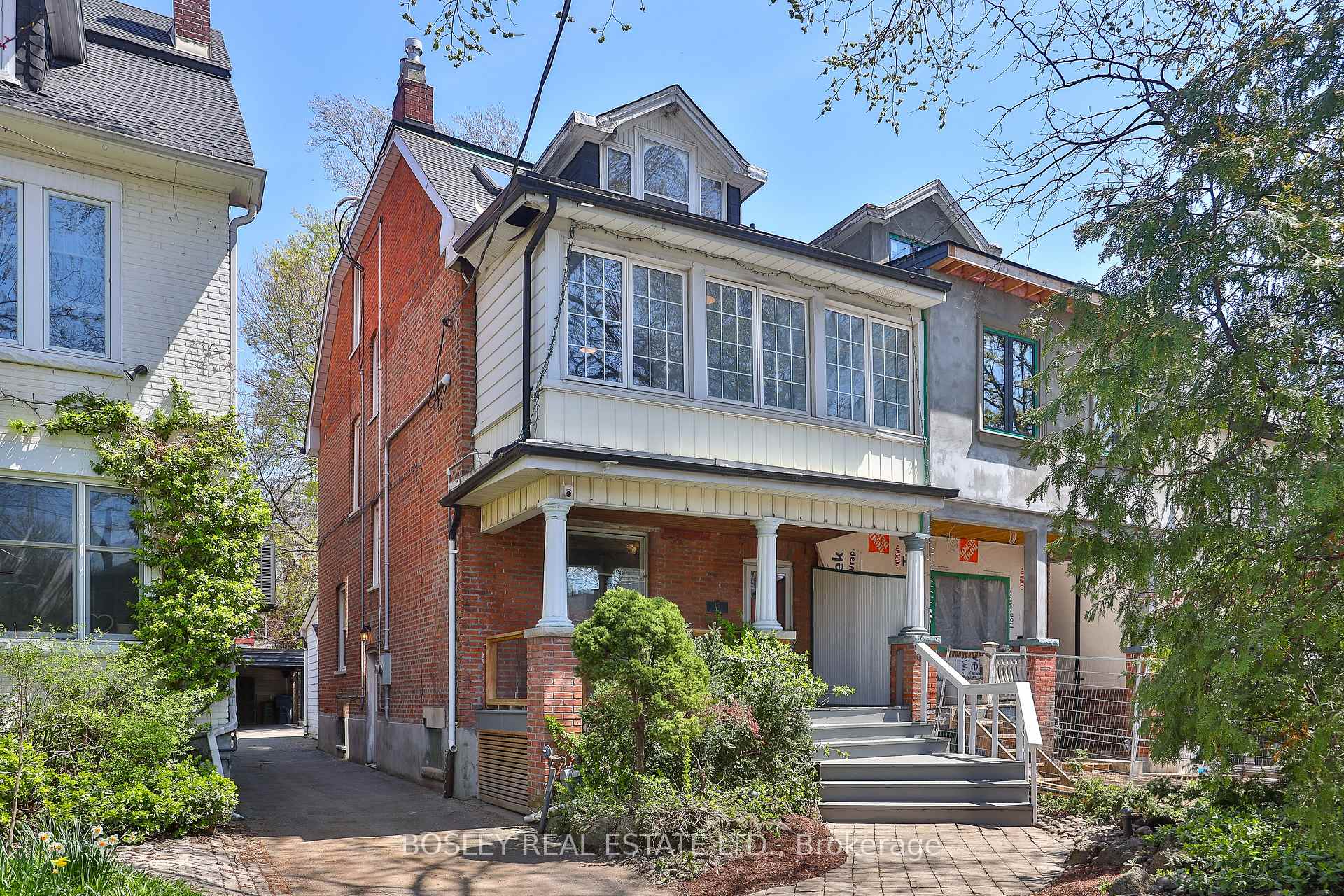 15 Kendal Avenue