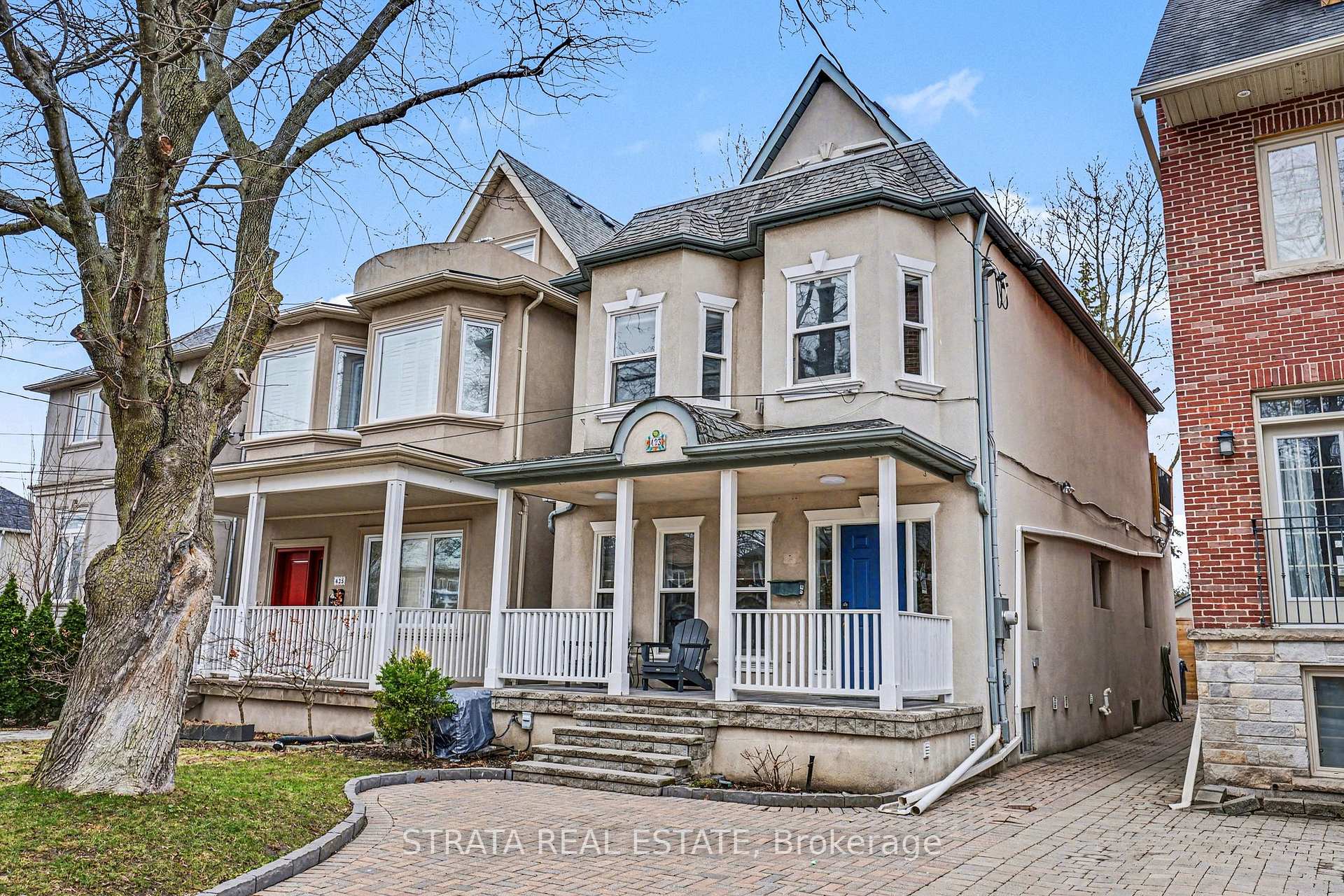423 Manor Road E