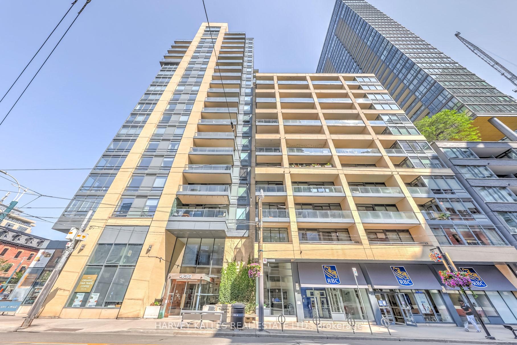 438 King Street W